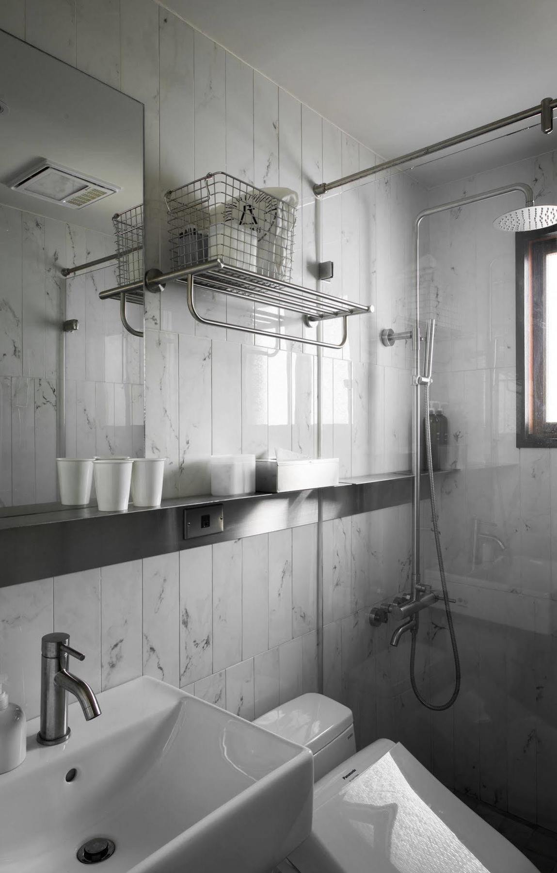 Hii-Hubs B&B Tainan Esterno foto